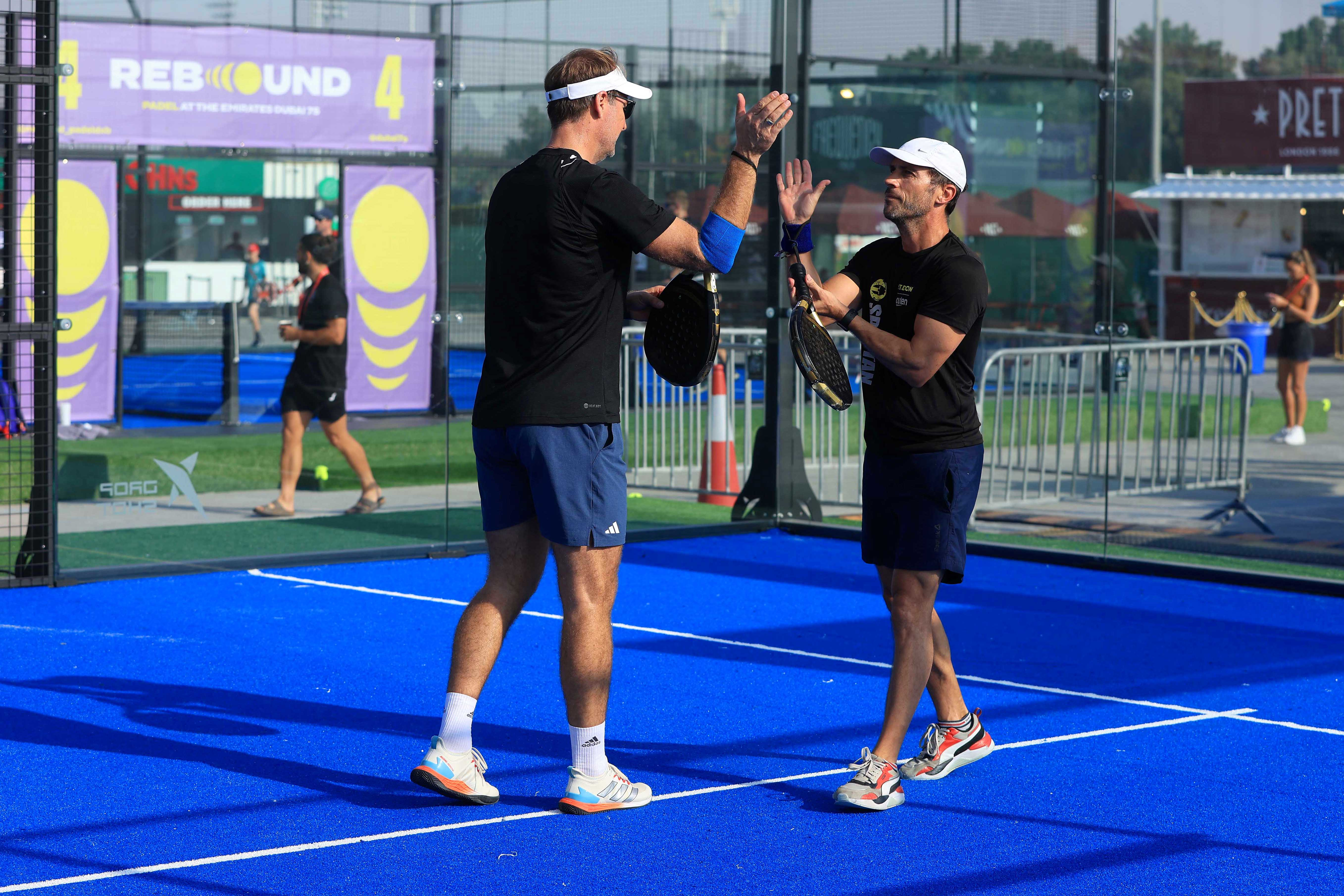 02 12 23 7S 23 MR 7352