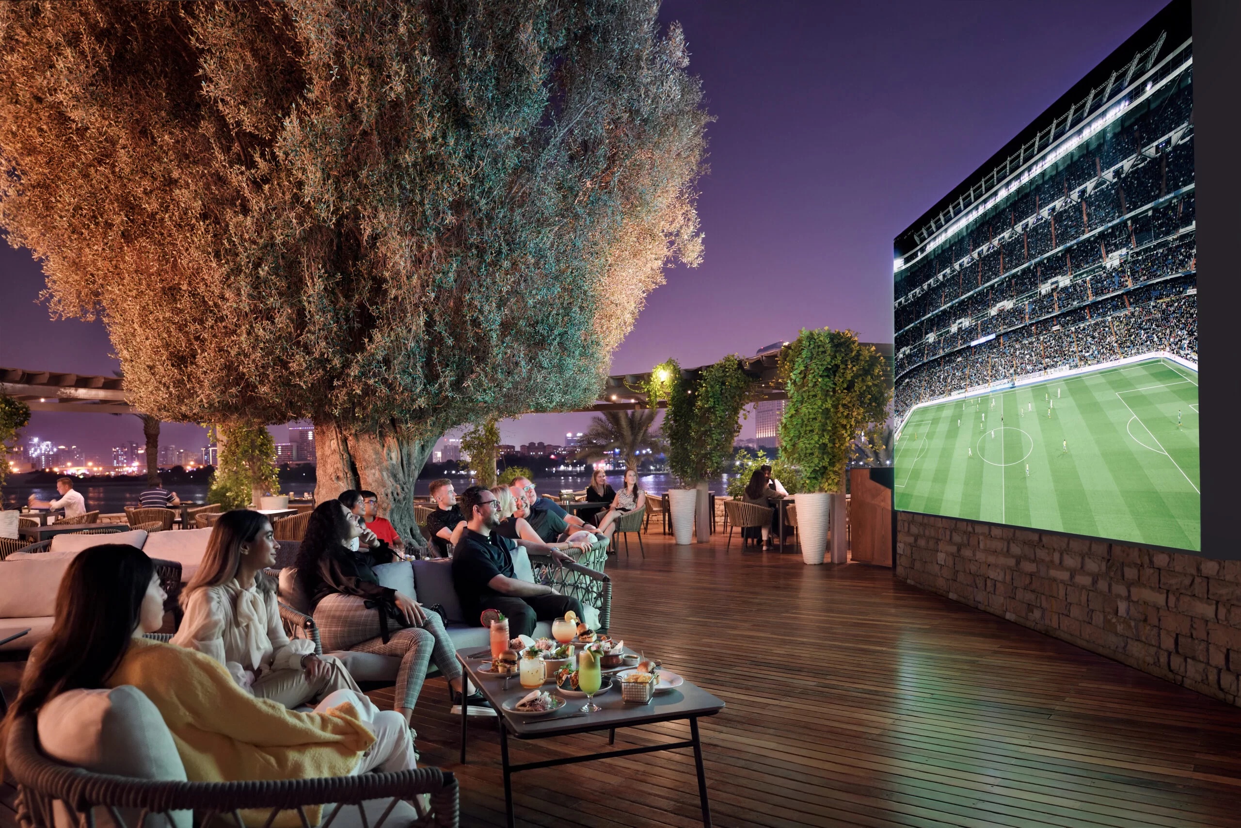 Lakeview Fanzone 1 Scaled (1)