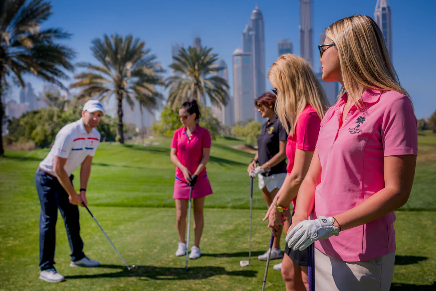 Dubai online ladies golf